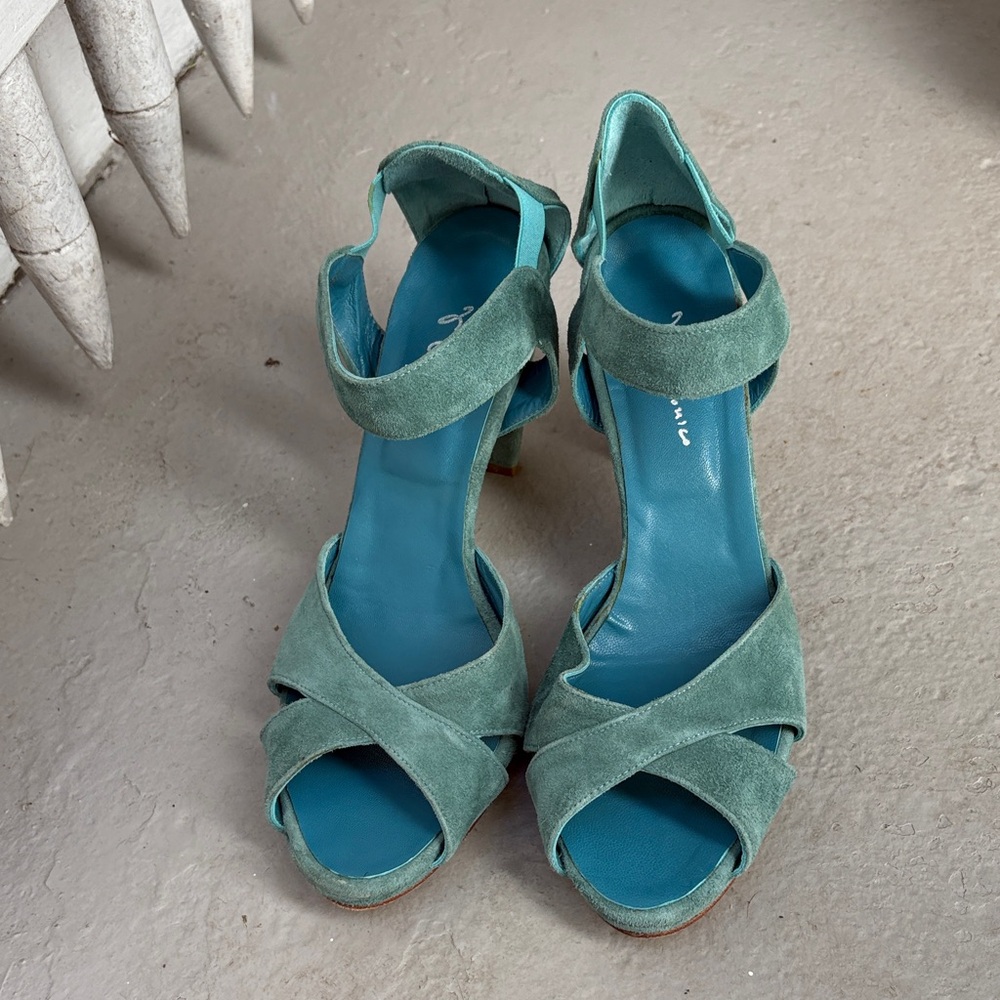 Elegant Green Suede Women's Heels